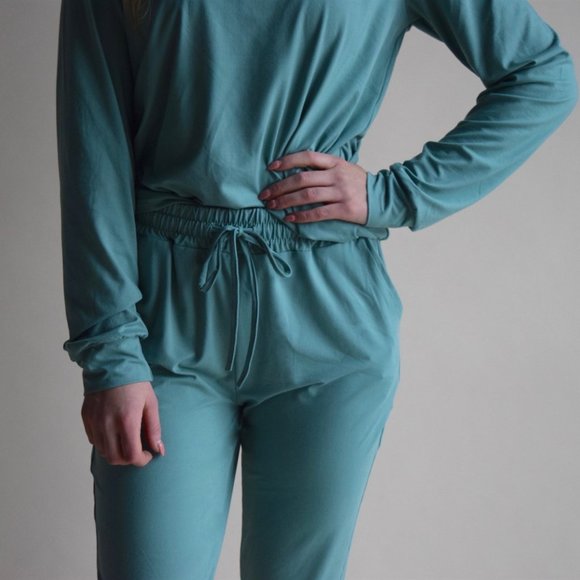 Sage Soft Green Lounge Set NWT - Picture 6 of 6